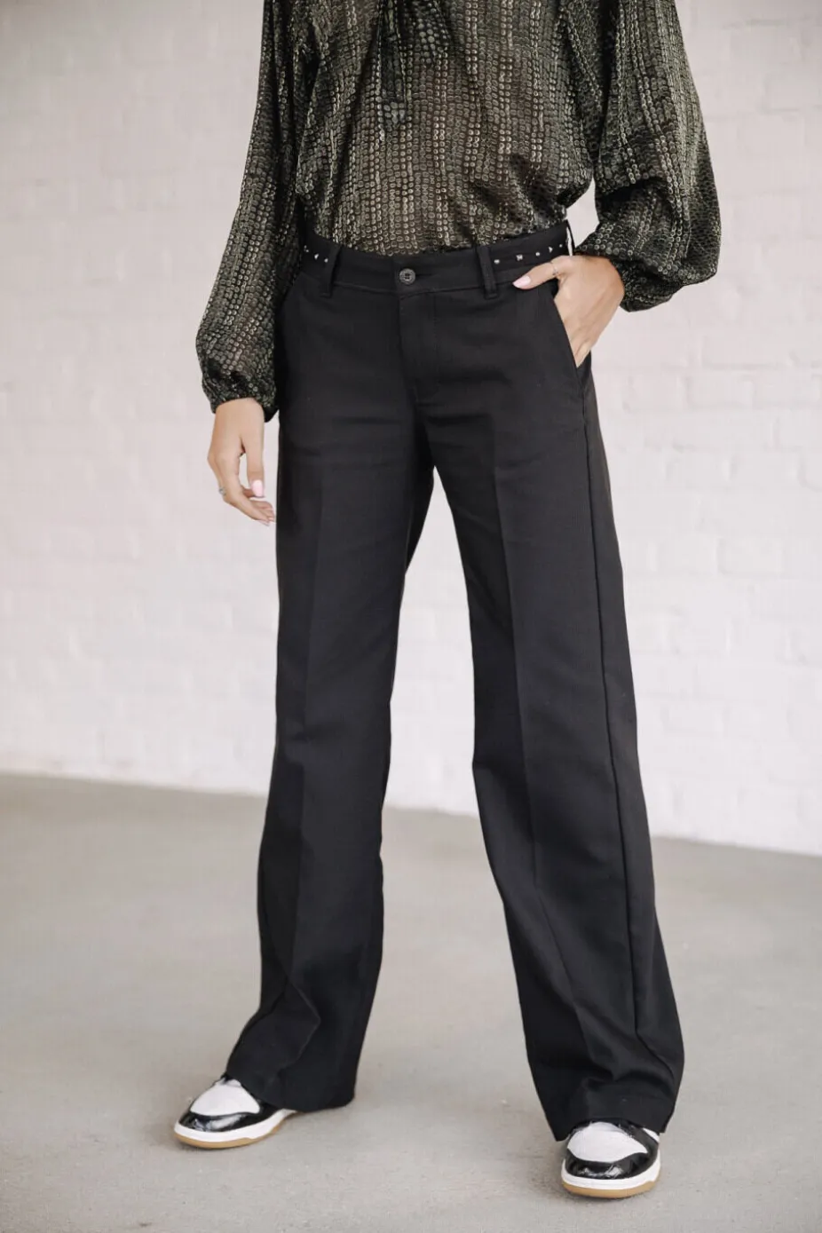 Freeman T. Porter Agatha Polyneo Studs Shop