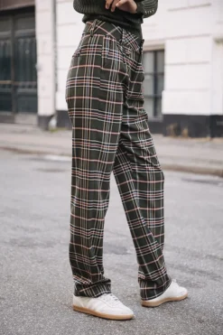 Freeman T. Porter Alba Island Fashion