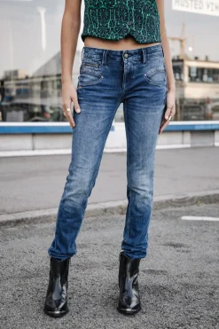 Freeman T. Porter Alexa Slim SDM New