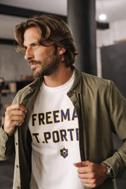 Freeman T. Porter Chuck Neon Shop