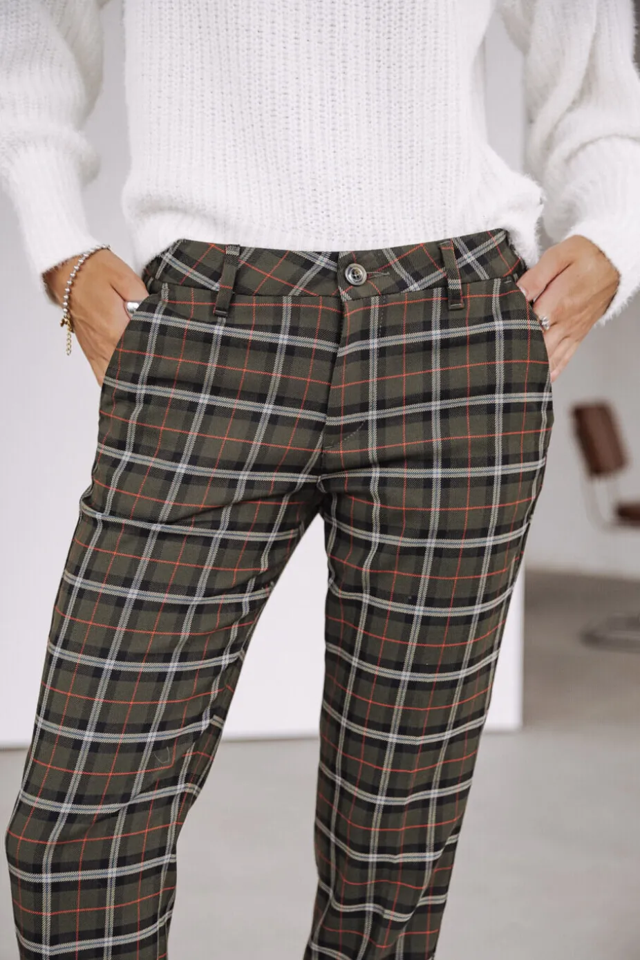 Freeman T. Porter Claudia Lineal Store