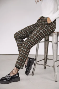 Freeman T. Porter Claudia Lineal Store