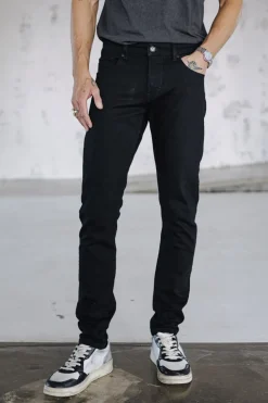 Freeman T. Porter Dustee SDM Hot