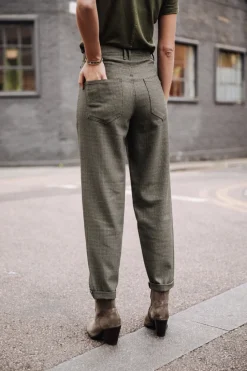 Freeman T. Porter Edita Dundee Clearance