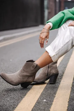Freeman T. Porter Luana Suede Shop