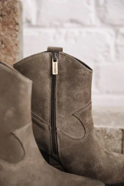 Freeman T. Porter Luana Suede Shop