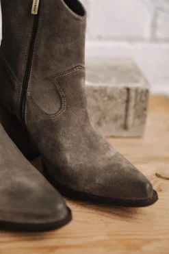 Freeman T. Porter Luana Suede Shop