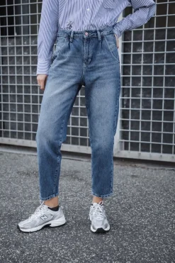 Freeman T. Porter Natasha Denim New