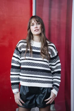 Freeman T. Porter Paleo Chevron Flash Sale