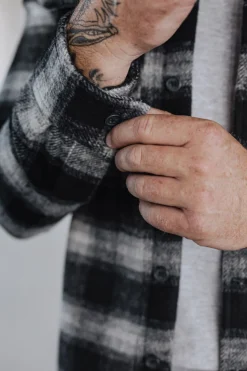 Freeman T. Porter Raven Donegal Flash Sale