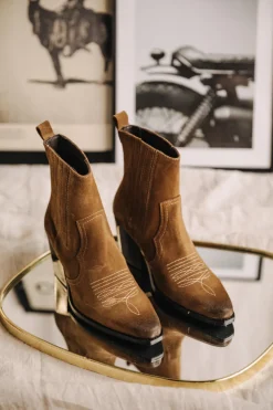 Freeman T. Porter Teresa Suede Fashion
