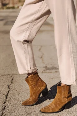 Freeman T. Porter Teresa Suede Fashion
