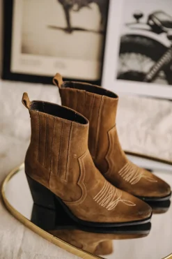 Freeman T. Porter Teresa Suede Fashion