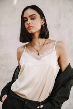 Freeman T. Porter Thylia Lace Fabric Mix Hot